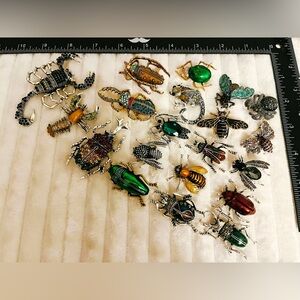 Lot 20 Insect Bug Brooches Beetle Scorpion Bee Enamel Rhinestone Vintage Style